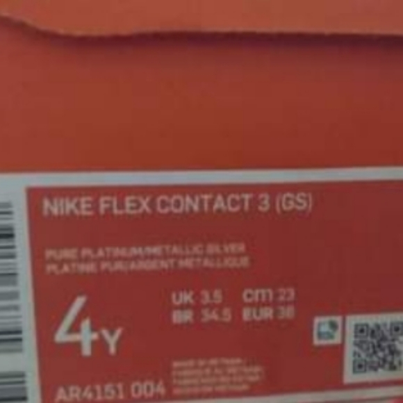 Nike size 4 new in box - Picture 4 of 4